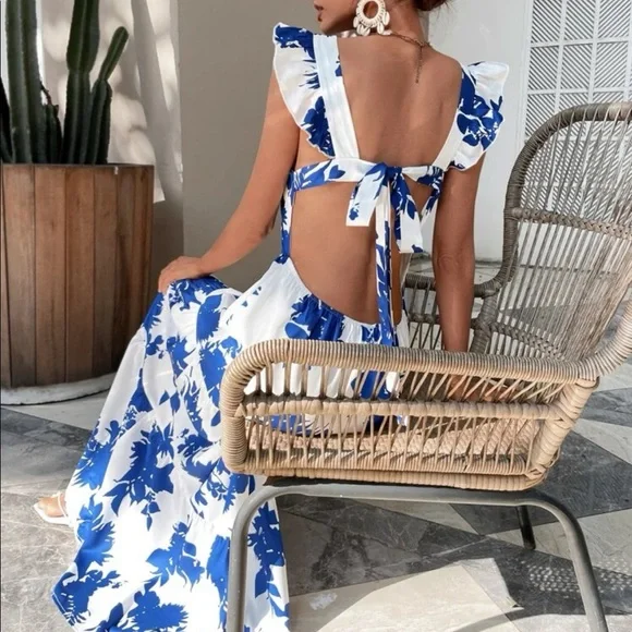 Boho floral print cutout open back maxi dress - Picture 2 of 5